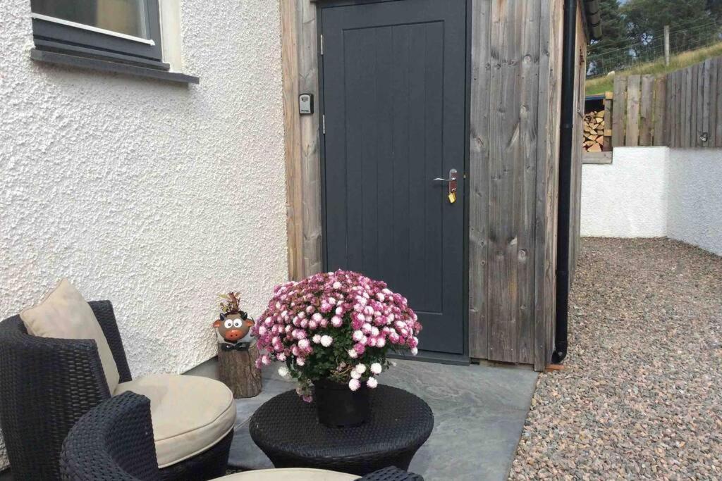 Drovers Studio Apartment Tomatin المظهر الخارجي الصورة